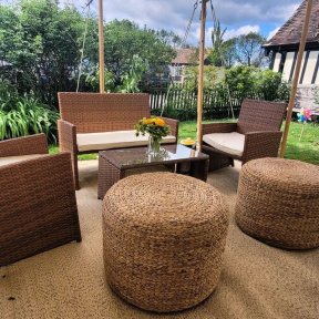 Basic Rattan Set & Wicker Stools